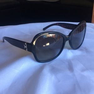 Tory burch oversized butterfly sunglasses